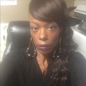 Meet your Posher, Tomika